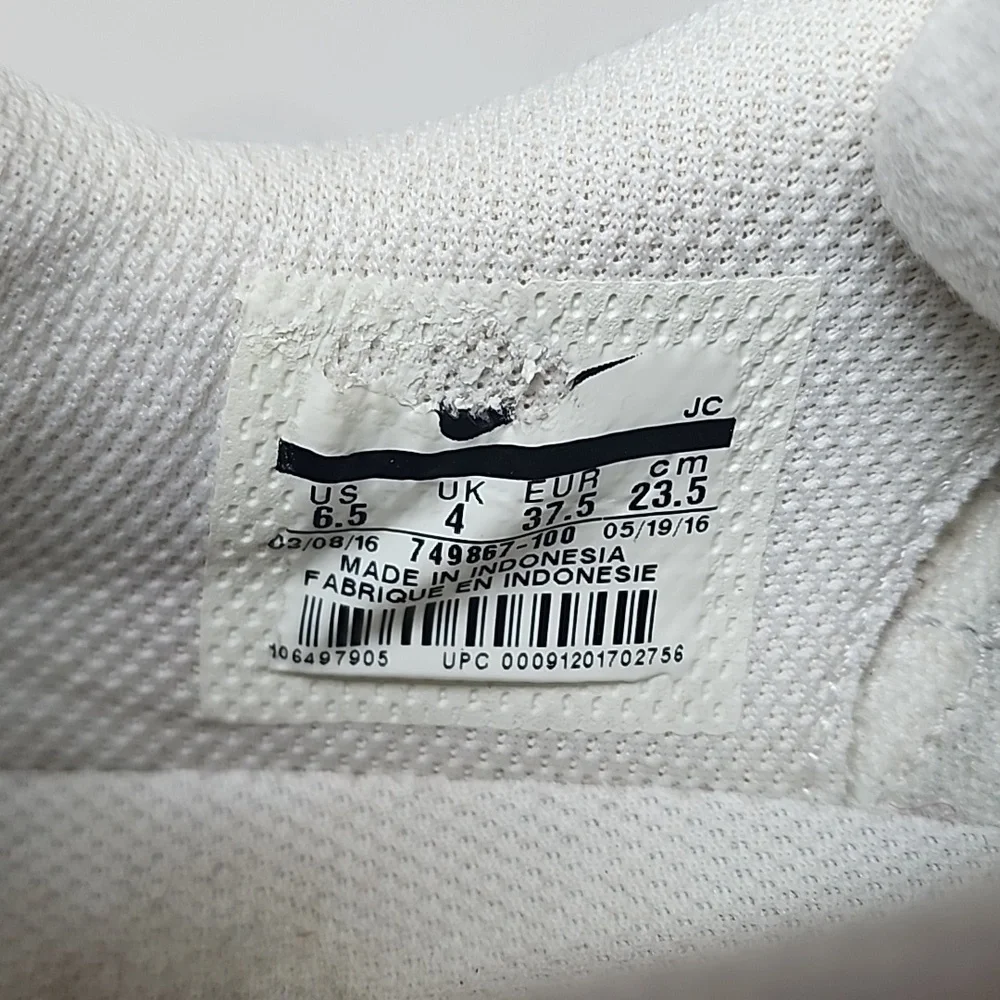 Nike Court Royale Sneakers Women 6.5 Youth 5